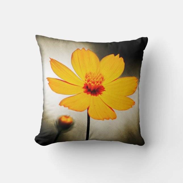 Fleur cosmos jaune - Coussin d'art (Recto)