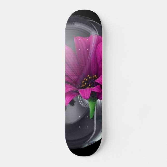 Fleur dans un skateboard Vase (Recto)