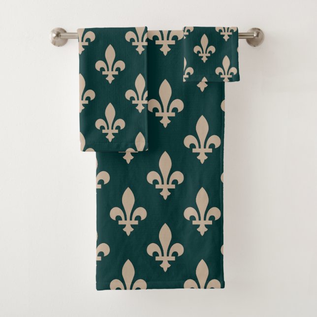 Fleur de Lis Motif, Royal French Creative on Green (En situation)