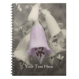 Fleur Foxglove Rose En Carnet Noir Et Blanc
