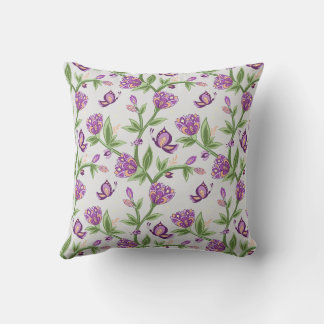 Fleur grise et violette coussin aux papillons