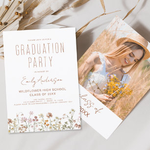 Fleur sauvage Bloom Graduation Party Invitation