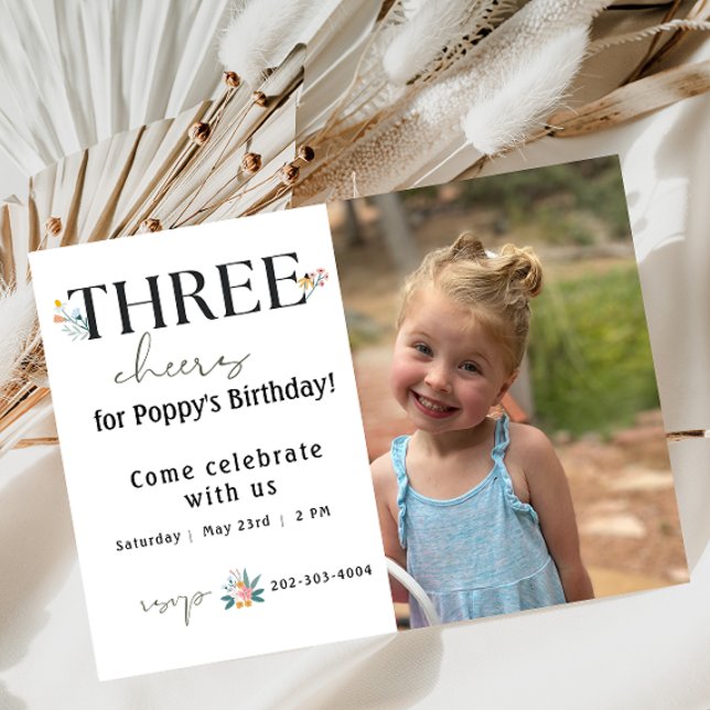 Fleur sauvage Invitation pour le troisième anniver (Créateur téléchargé)