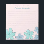 Fleurs amusantes Bloc-notes personnalisées<br><div class="desc">Des fleurs d'aquarelle en vert menthe et bleu décorent le fond de ce bloc-notes. Facile à customiser avec votre propre nom ! Bordée de lignes pointillées dessinées à la main. La couleur arrière - plan peut être customisée à n'importe quelle couleur.</div>