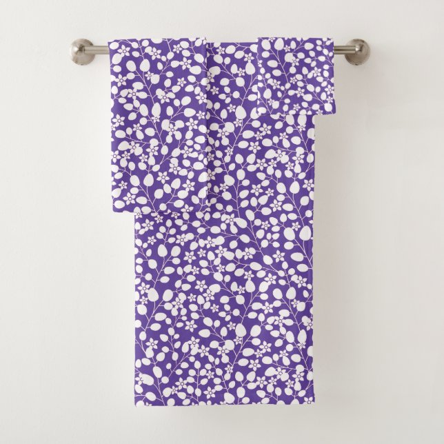 Fleurs blanches et branches florales ultra violet  (En situation)