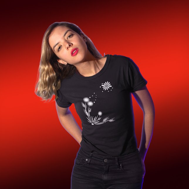 Fleurs blanches sur t-shirt noir (Créateur téléchargé)