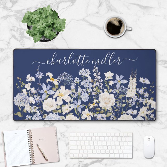 Fleurs Bleues Aquarelle Floral Élégant Monogramme (Créateur téléchargé)