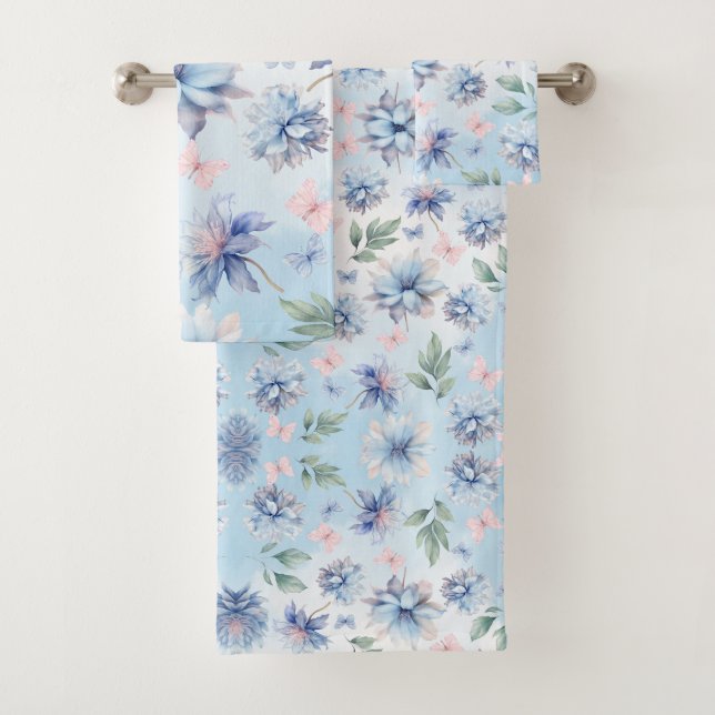Fleurs bleues et papillons roses (En situation)