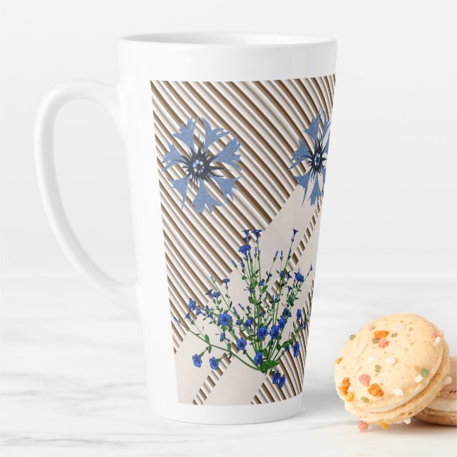 Fleurs Bleues Flore Frappe Latte Mug (En situation)