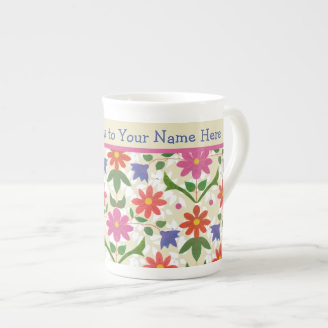 Fleurs chic, Pois sur Ecru Bone China Mug (Devant droit)