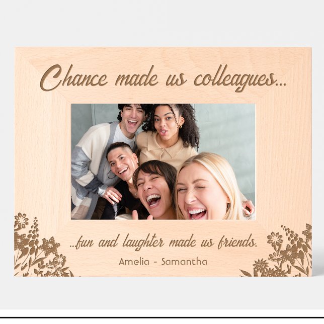 Fleurs Collègues Noms Cadre en bois gravé (Créateur téléchargé)