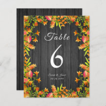 Fleurs d'aquarelle d'automne sur bois rustique