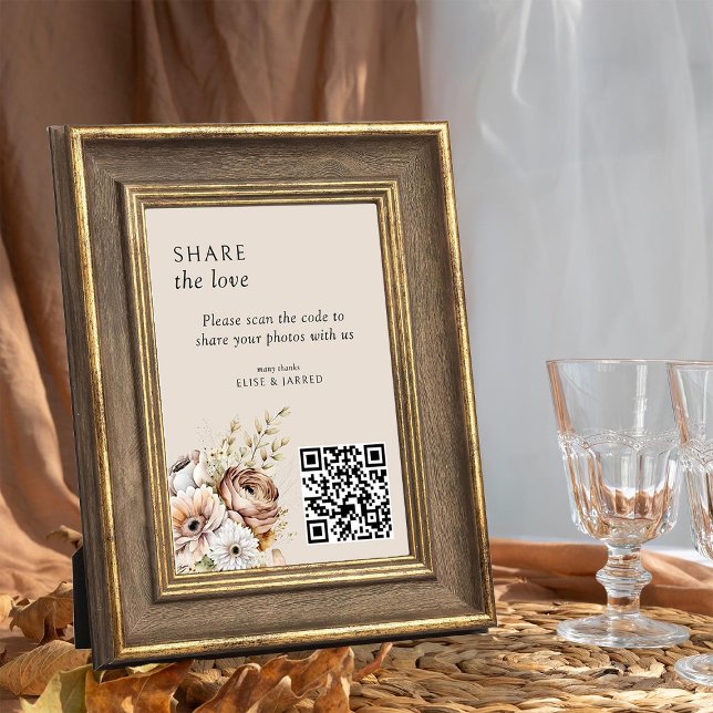 Fleurs de automne rustiques QR Code Carte de parta (Photo sharing sign from the Rustic Floral Brown Neutral Wedding Collection by Darling & May)