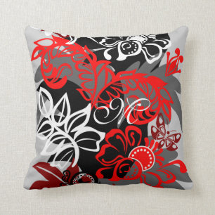 Fleurs de damassé, papillons et coussin de