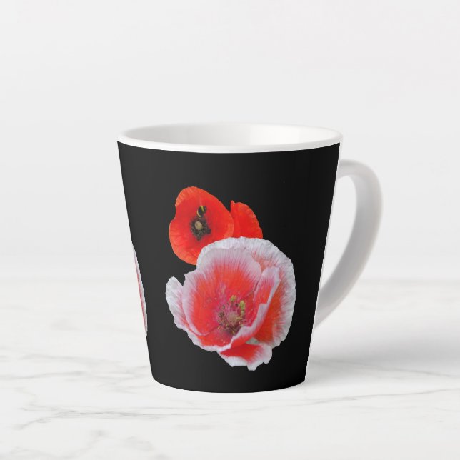 Fleurs de pavot en gros plan. Mug Latte noir perso (Angle droit)