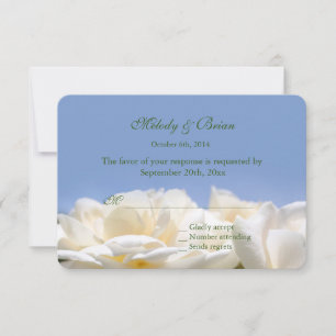 fleurs de rose blanches pures  rsvp de mariage