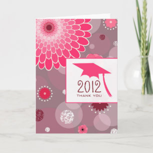 Fleurs et carte de remerciements d'obtention du