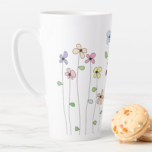 Fleurs et Latte Mug Ladybug (En situation)
