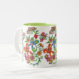 Fleurs et tasse de papillon par Leslie Clair Bures