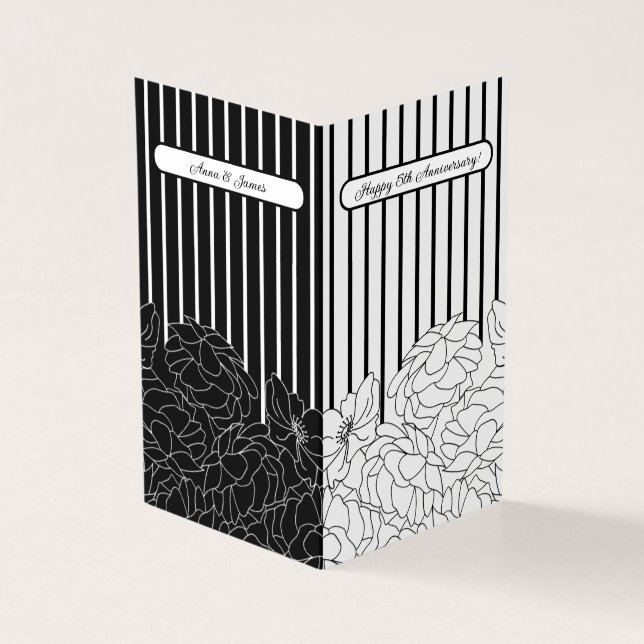 Fleurs noires et blanches avec bandes pliées Carte (Outside)
