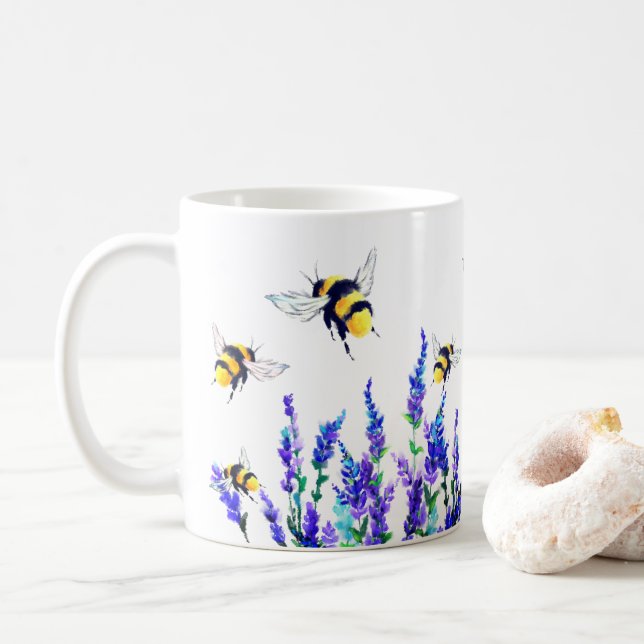 Fleurs printanières et abeilles volent la Mug (Avec donut)