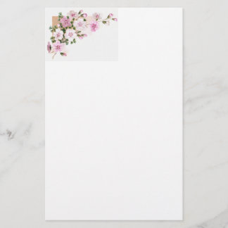 Fleurs roses et carte commerciale victorienne de