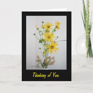Fleurs sauvages jaunes pensant à vous carte de