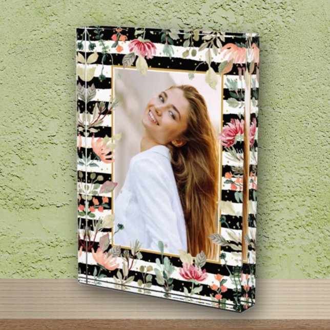 Fleurs sauvages sur le bloc photo Black White Stri (Créateur téléchargé)