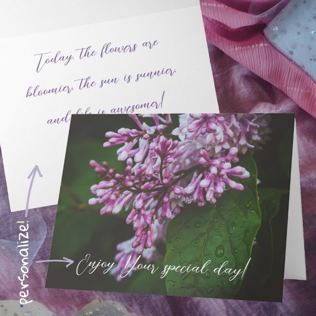Fleurs violettes lilas après carte de pluie (Créateur téléchargé)