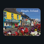 Flexible Dingle, Irlande Magnet<br><div class="desc">Partagez la beauté de Strand street sur le front de mer à Dingle,  Irlande avec des amis et de la famille à la maison avec ce souvenir aimant,  ou gardez pour vous comme un souvenir de cette belle étape dans votre visite en Irlande.</div>