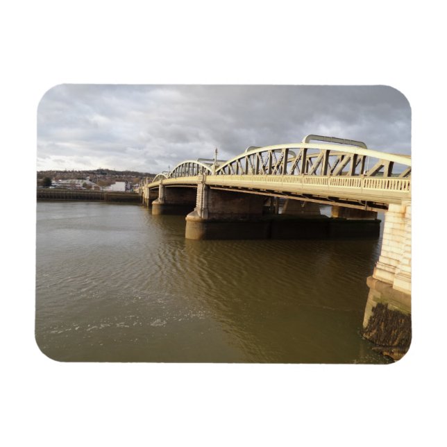 Flexible Magnet Rochester Bridge UK 3"x4" (Horizontal)