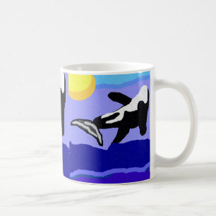 flippin de baleine d'orque dans la tasse du soleil