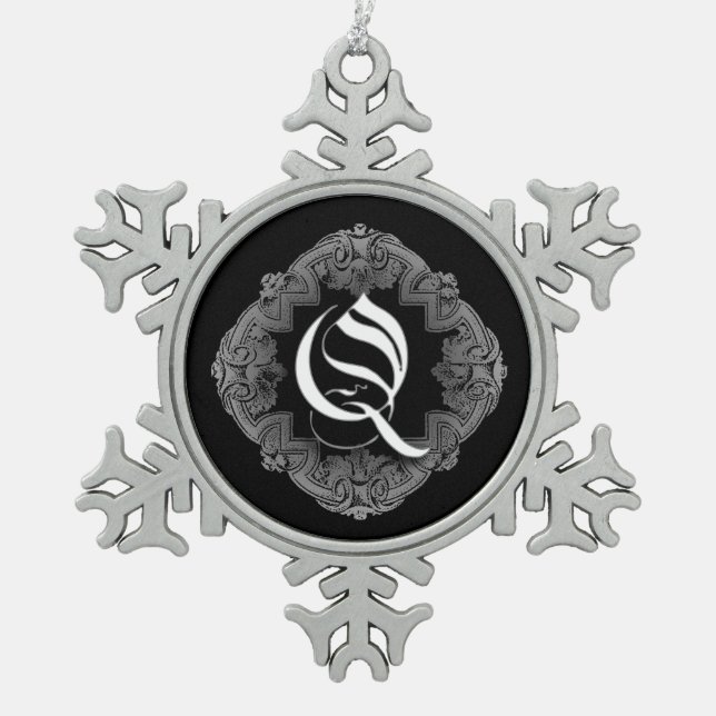 Flocon De Neige Élégant Goth Initial Q Snowflake Ornement (Devant)