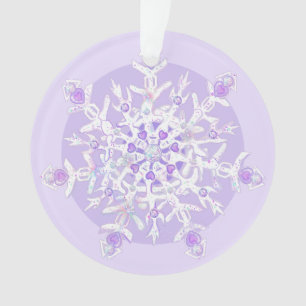 flocon de neige violet clair et coeur étincelant