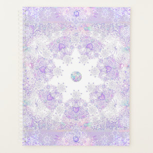 flocon de neige violet clair et coeur étincelant