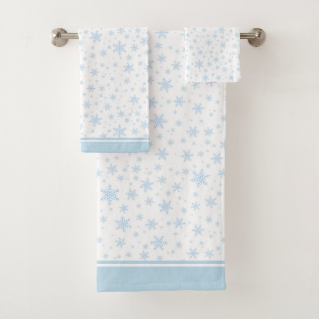 Flocons de neige bleu clair sur ensemble de servie (En situation)