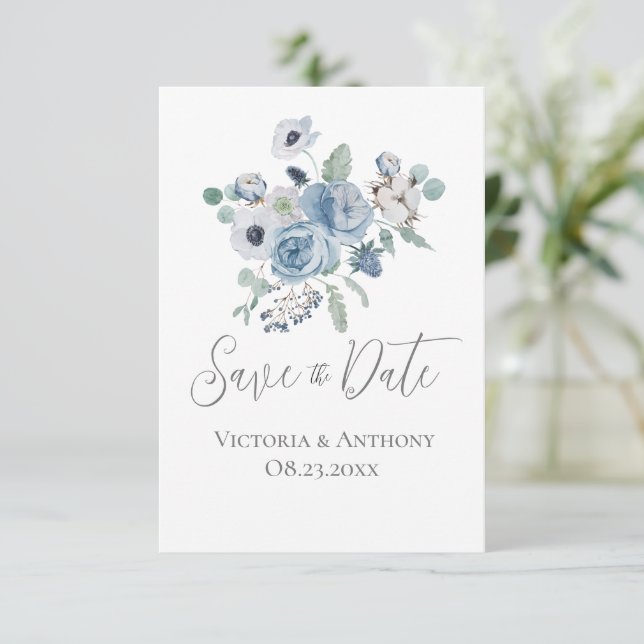 Floral Blue Script Mariage moderne Enregistrer la  (Debout devant)