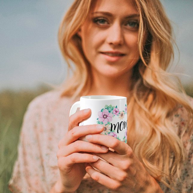 Floral Heart and bouquets with MOM text Mug (Créateur téléchargé)
