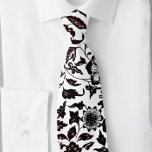 Floral noir et blanc et Cravate botanique Feuille<br><div class="desc">Floral noir et blanc et Cravate botanique Feuille Conçu avec des fleurs de vigne noire et des feuilles,  fond noir</div>