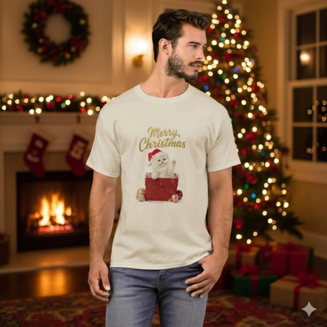 Fluffy Christmas Kitten Santa Hat T-Shirt (Créateur téléchargé)