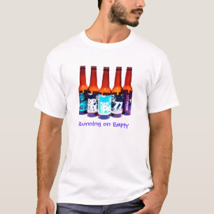 Fonctionnement sur le T-shirt vide de bière