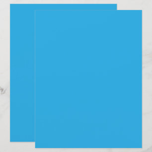 fond bleu avec chat noir et blanc sur