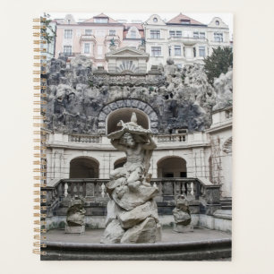 Fontaine avec statue de Neptune à Prague