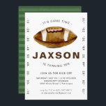Football Anniversaire Fête Invitation<br><div class="desc">Mettez votre visage sur et célébrez avec notre invitation à la fête d'anniversaire de football. Il est parfait pour n'importe quel âge et toute fête à thème de football. Ajoutez votre libellé personnalisé à cette conception à l'aide des cases "Modifier ce modèle de conception" situées à droite de l'élément, ou...</div>
