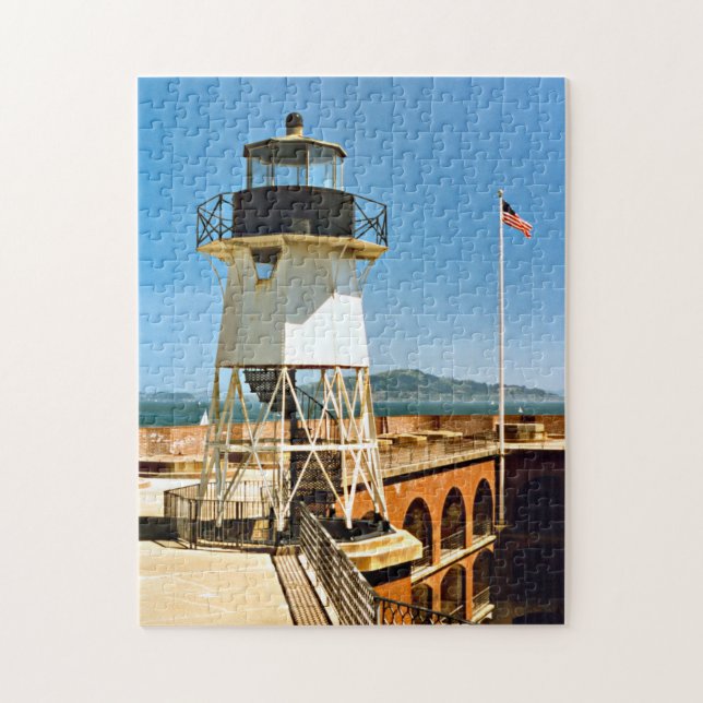 Fort Point Lighthouse, Californie Jigsaw Puzzle (Vertical)