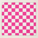 Foulard à damiers carré chaud rose blanc rétro géométrique<br><div class="desc">à damiers carré chaud rose noir géométrique rétro motif Scarf Accessoires cadeau pour elle. Cool retro à damiers motif carré géométrique . Vérificateur moderne vintage carrelage noir et rose chaud.</div>