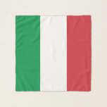 Foulard Carré Scarf avec drapeau d'Italie<br><div class="desc">Améliorez votre garde-robe avec notre écharpe carré avec le drapeau de l'Italie! Réalisée avec soin du détail, cette écharpe est plus qu'un simple accessoire, c'est une célébration du riche patrimoine culturel et de la fierté nationale de l'Italie. Le design présente fièrement le tricolore emblématique du vert, du blanc et du...</div>