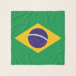 Foulard Carré Scarf avec drapeau du Brésil<br><div class="desc">Élevez votre garde-robe avec notre écharpe carré avec le drapeau du Brésil, une façon élégante de mettre en valeur votre fierté brésilienne ! Cet accessoire polyvalent est parfait pour ajouter une pop de couleur et une touche patriotique à toute tenue. Le design audacieux du drapeau brésilien se démarque par sa...</div>