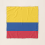 Foulard Carré Scarf avec le drapeau de la Colombie<br><div class="desc">Ajoutez une touche de fantaisie colombienne à votre collection d'accessoires avec notre écharpe carré exclusive avec le drapeau de la Colombie ! Conçu avec soin, ce foulard carré est plus qu’un accessoire élégant, c’est une célébration vibrante du patrimoine et de la fierté culturelle colombiens. Le design accrocheur met en valeur...</div>