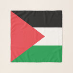 Foulard Carré Scarf avec le drapeau de la Palestine<br><div class="desc">Faites monter votre garde-robe avec un air culturel en utilisant notre écharpe carré ornée du drapeau de la Palestine ! Cet accessoire élégant et symbolique présente une vitrine du drapeau palestinien, ce qui en fait un hommage audacieux et élégant au patrimoine et à la fierté nationale. Porté traditionnellement autour du...</div>